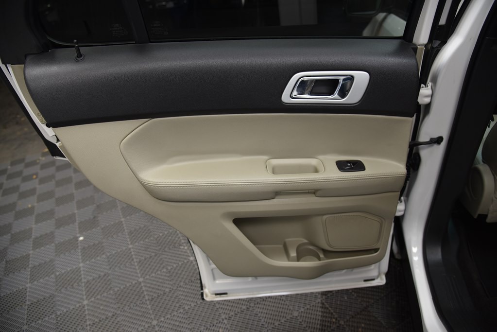 2013 Ford Explorer Image 23