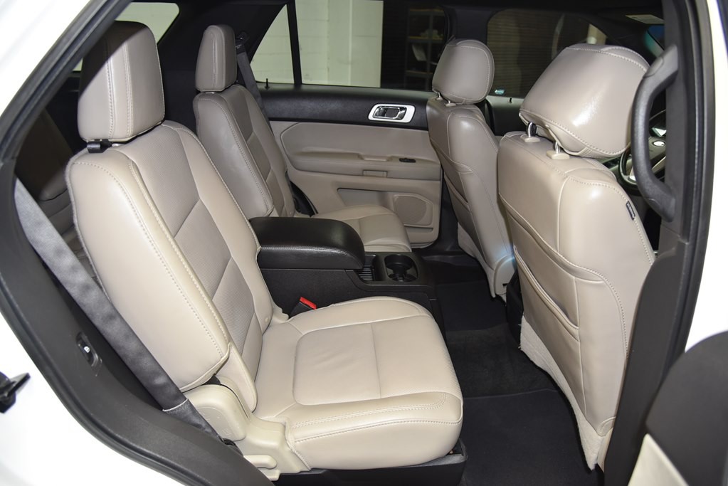 2013 Ford Explorer Image 24