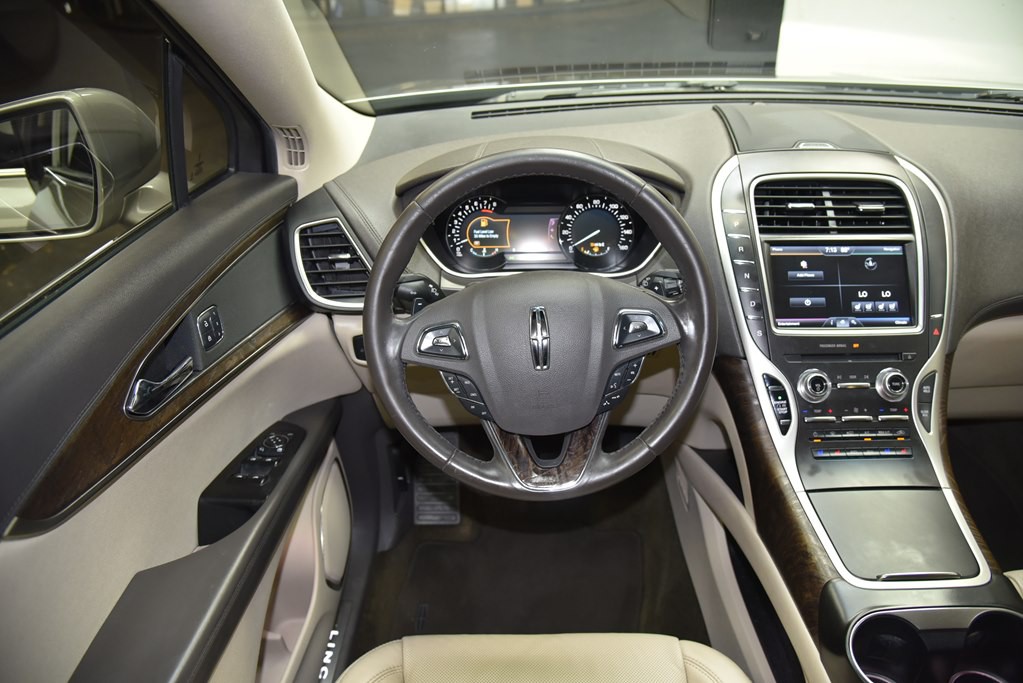 2016 Lincoln MKX Image 24