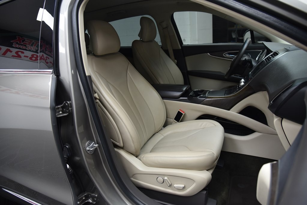 2016 Lincoln MKX Image 28