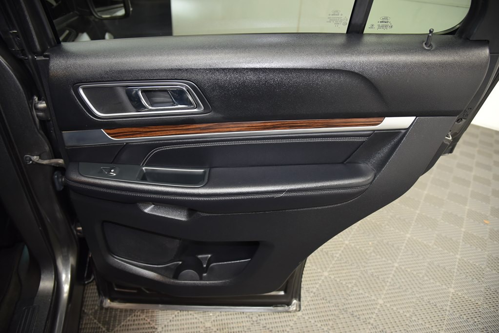 2018 Ford Explorer Image 30