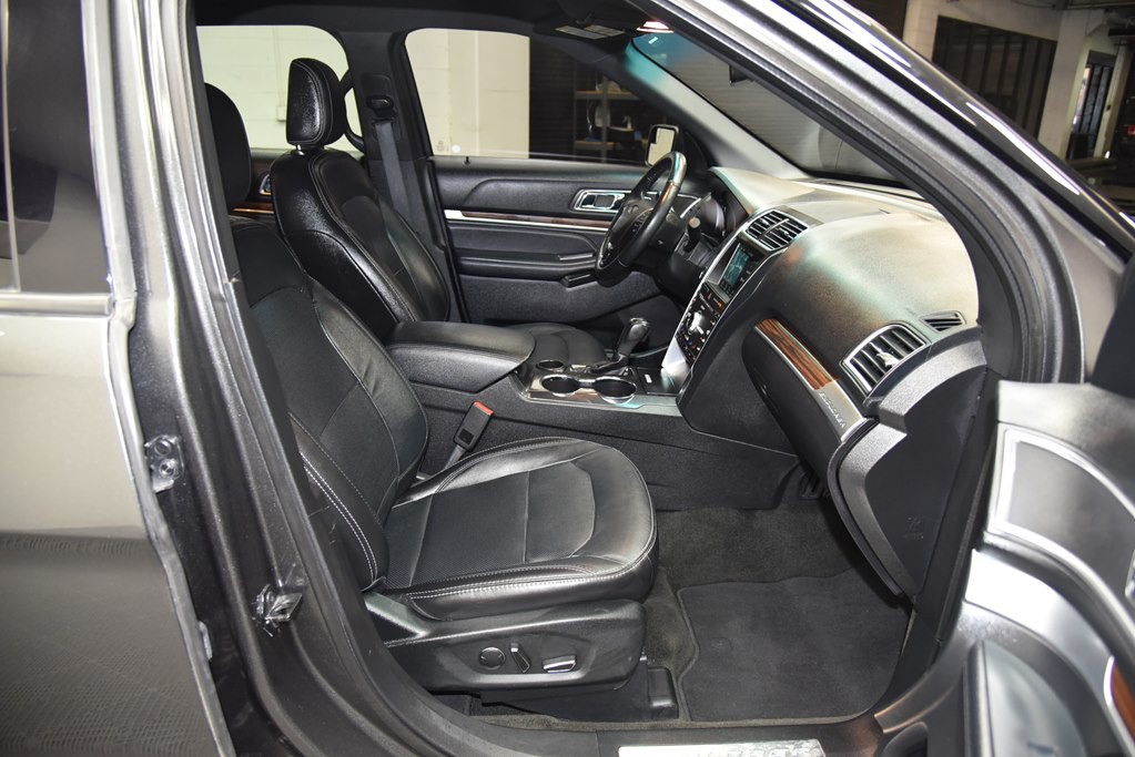 2018 Ford Explorer Image 32