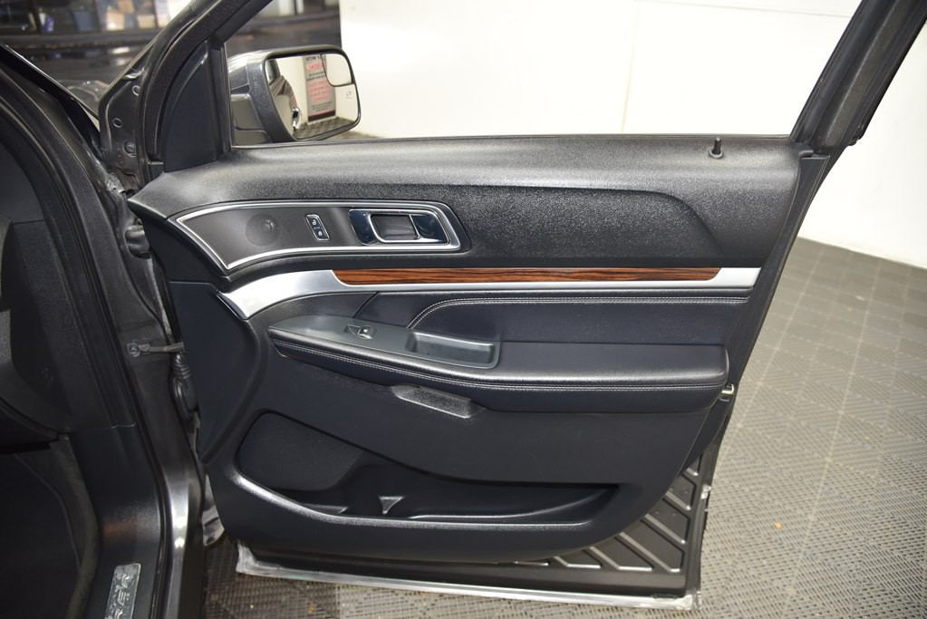 2018 Ford Explorer Image 35