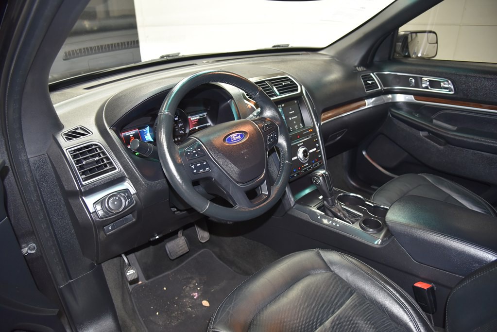 2018 Ford Explorer Image 36