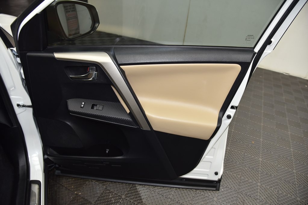 2014 Toyota Rav4 Image 35