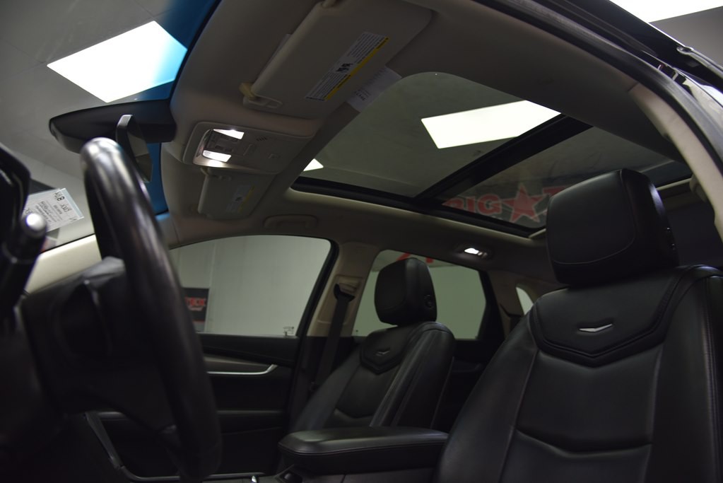 2017 Cadillac XT5 Image 44