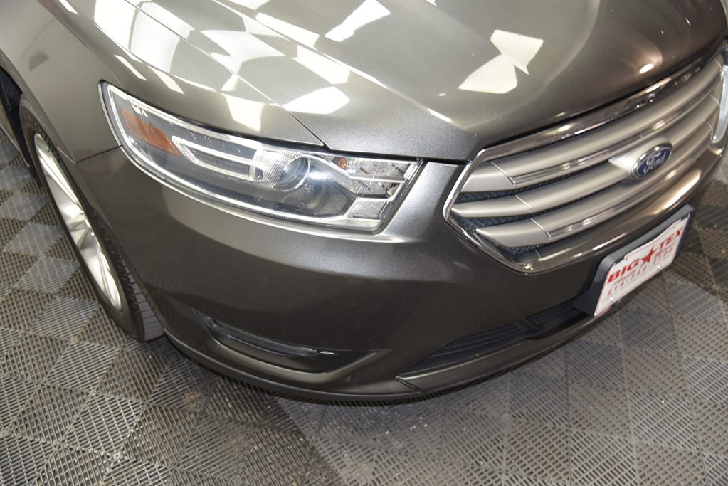 2018 Ford Taurus Image 10