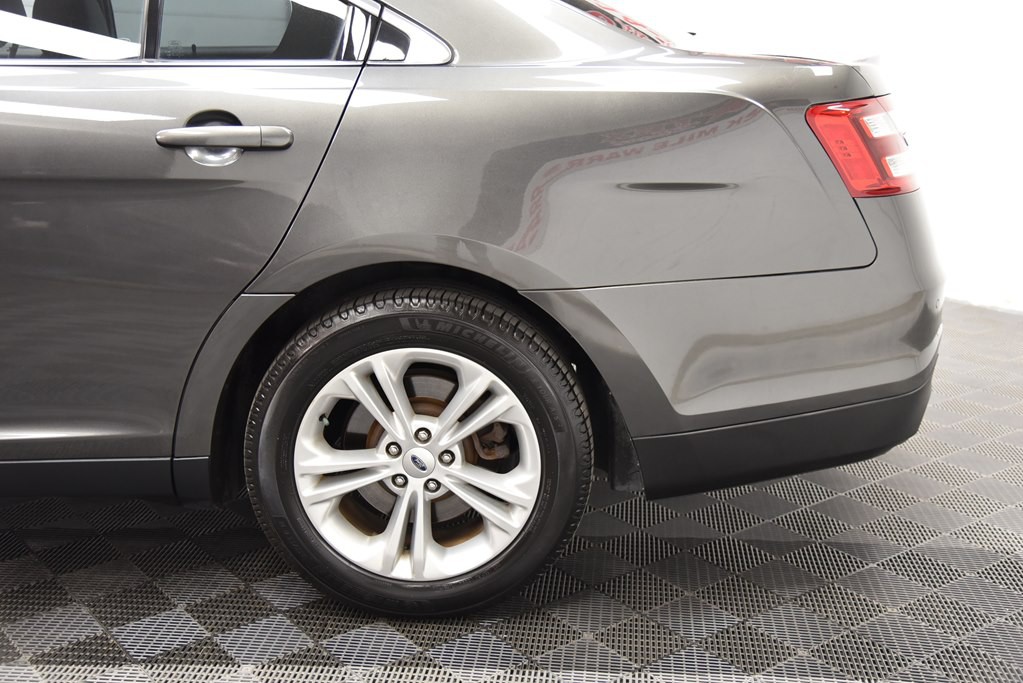 2018 Ford Taurus Image 36