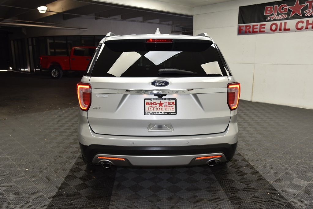 2017 Ford Explorer Image 4