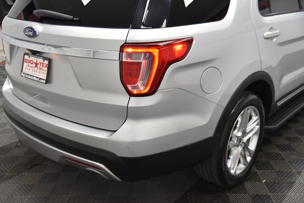 2017 Ford Explorer Image 13
