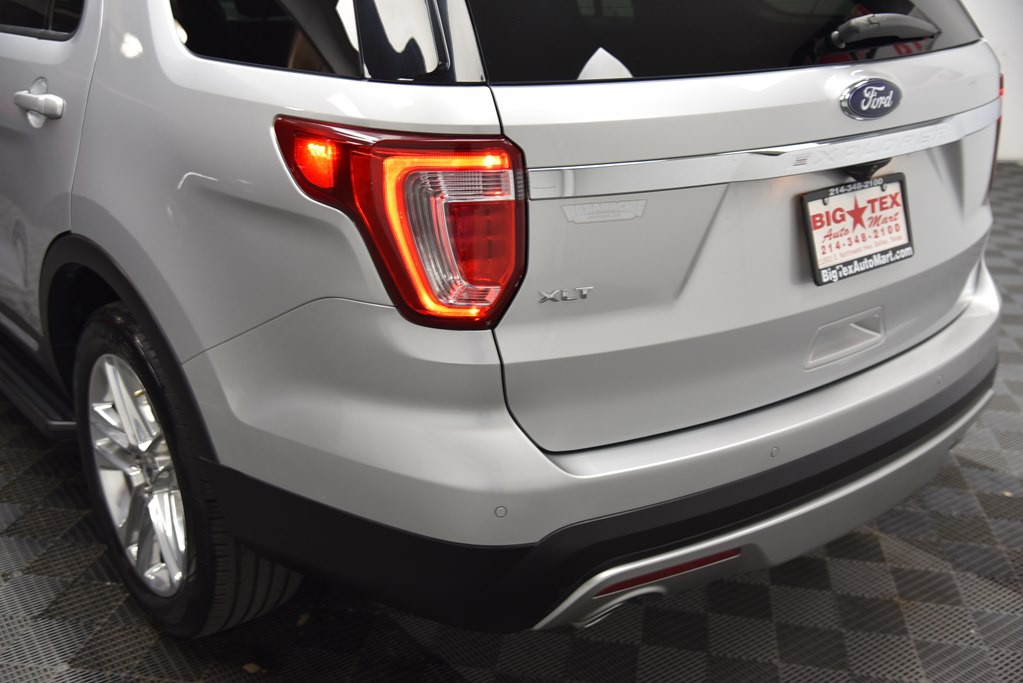 2017 Ford Explorer Image 14