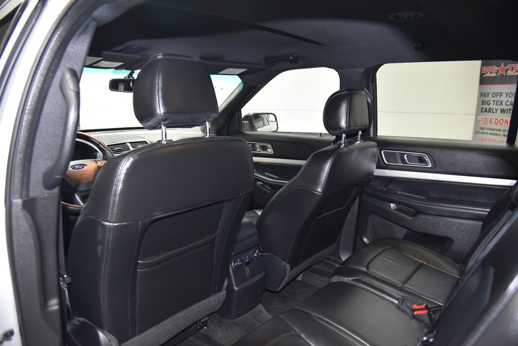 2017 Ford Explorer Image 22