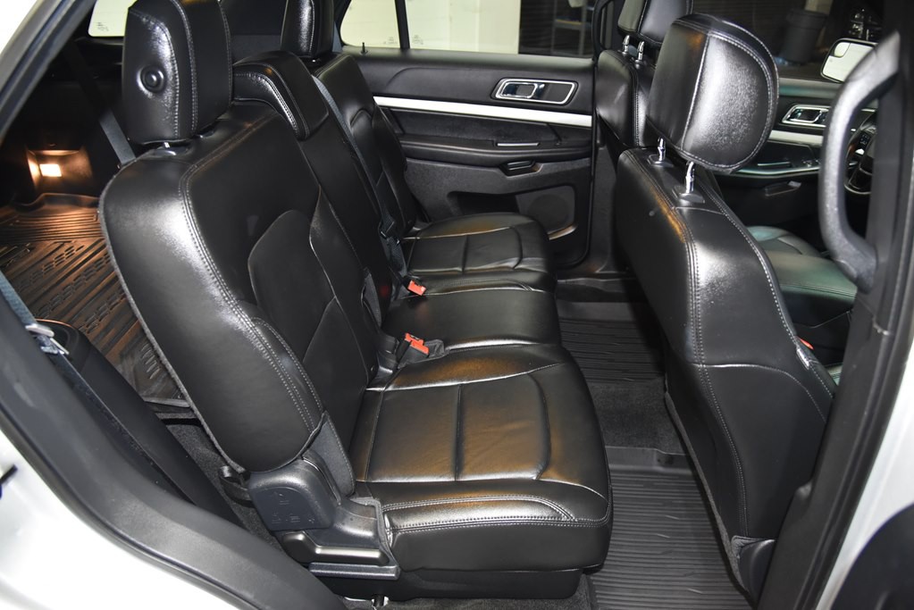 2017 Ford Explorer Image 24