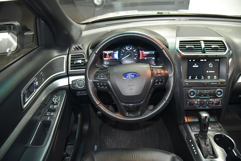 2017 Ford Explorer Image 33