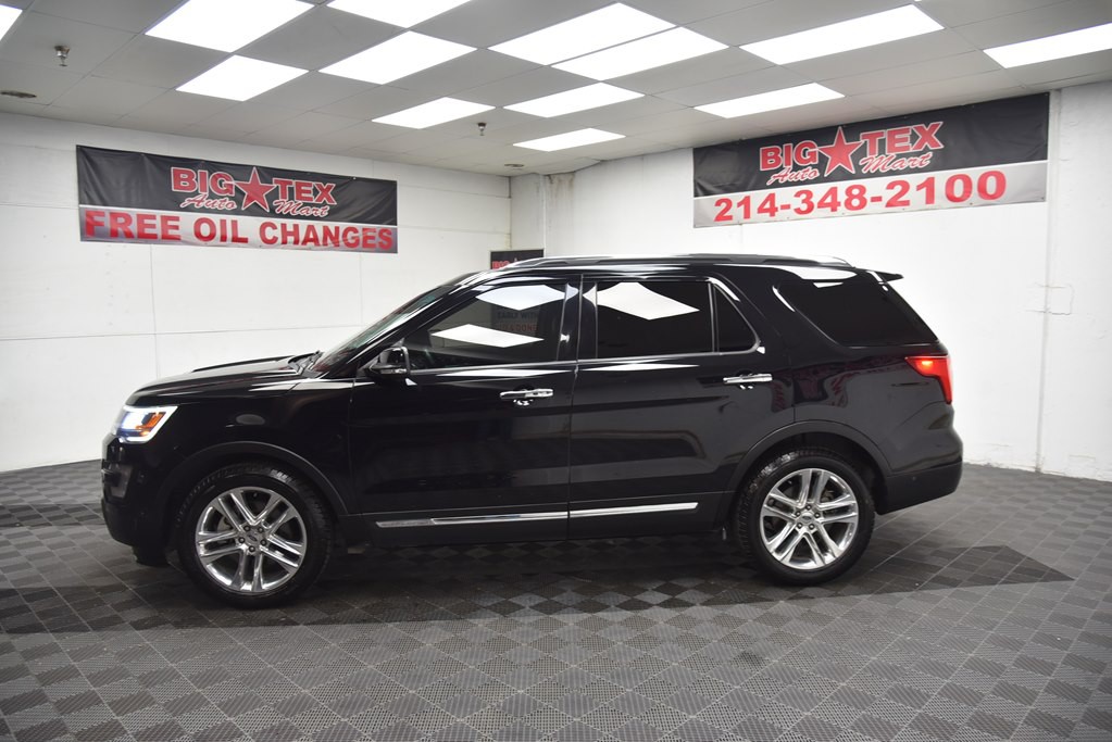 2017 Ford Explorer Image 2