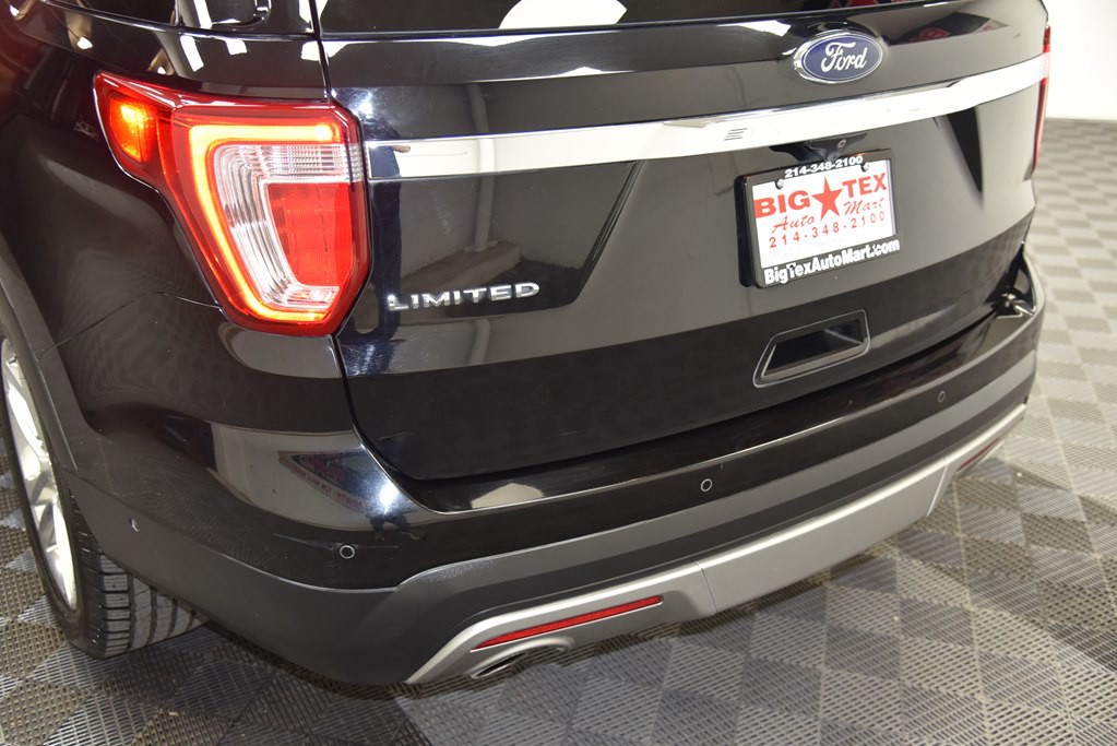 2017 Ford Explorer Image 16