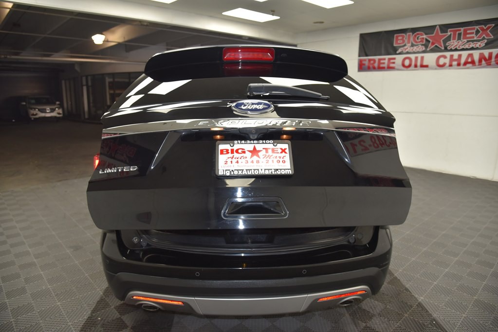 2017 Ford Explorer Image 17