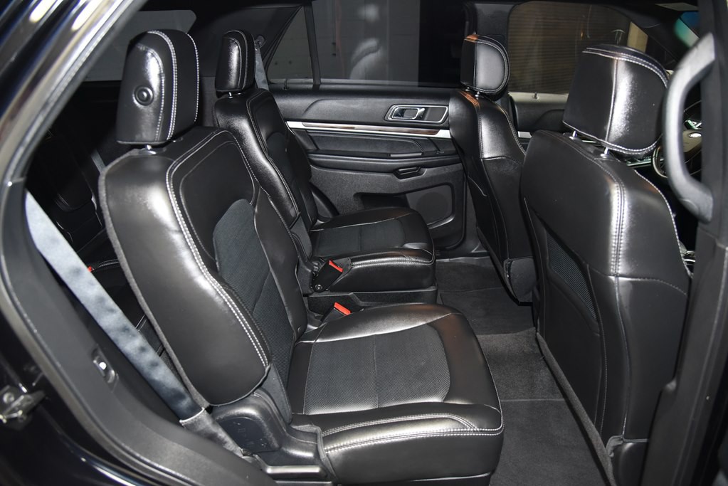 2017 Ford Explorer Image 30