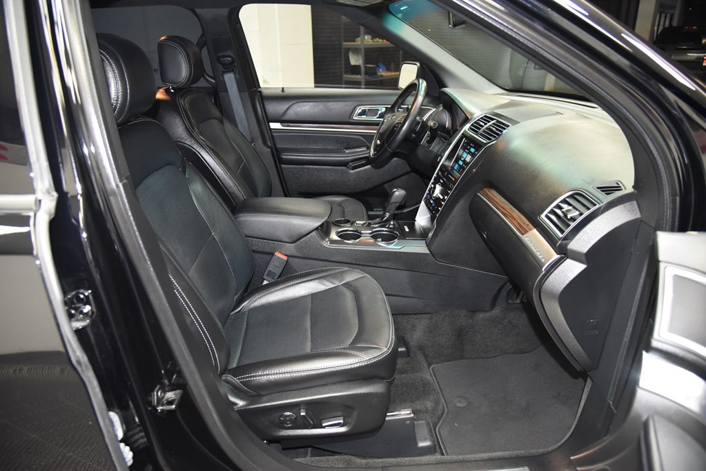2017 Ford Explorer Image 34