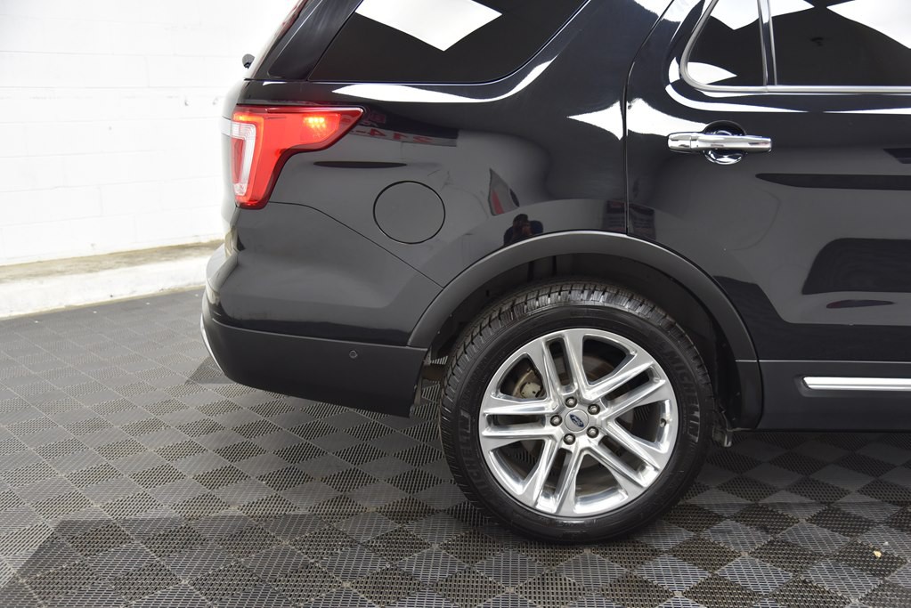 2017 Ford Explorer Image 47