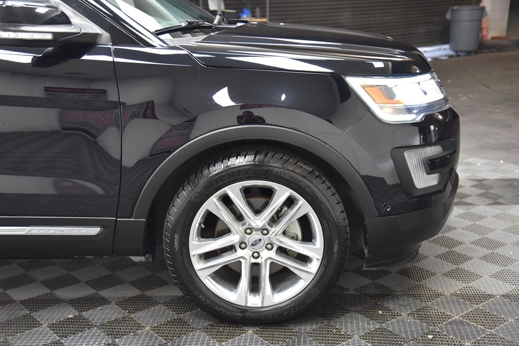 2017 Ford Explorer Image 48