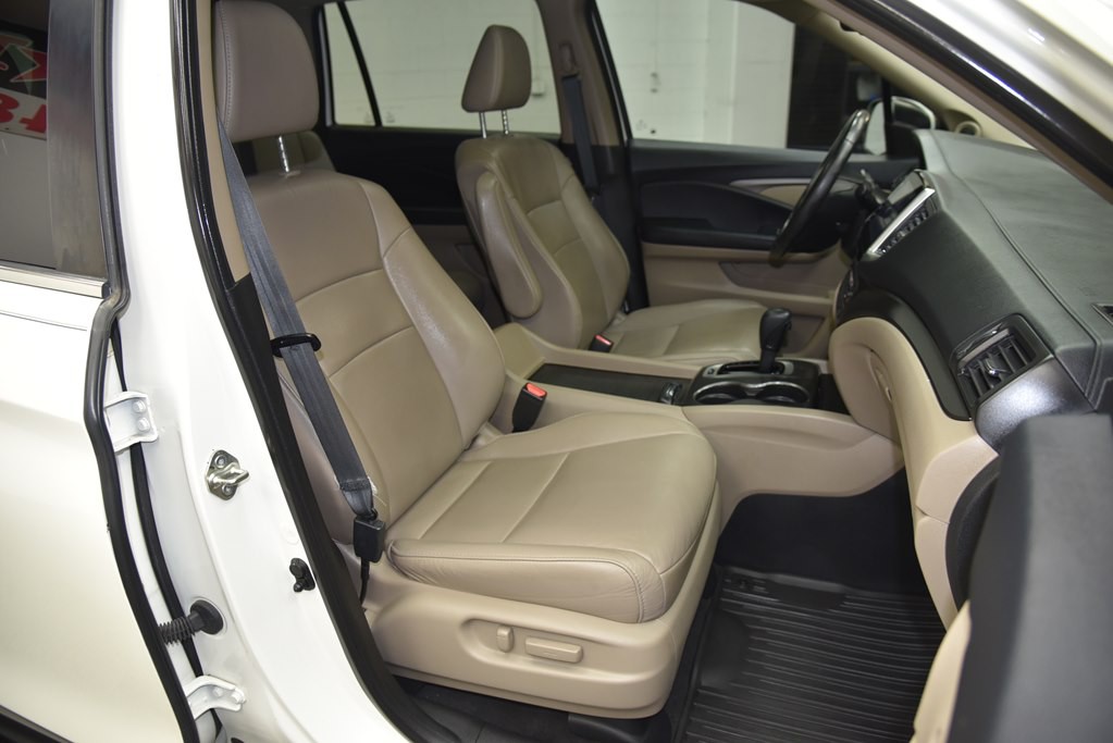 2018 Honda Pilot Image 35