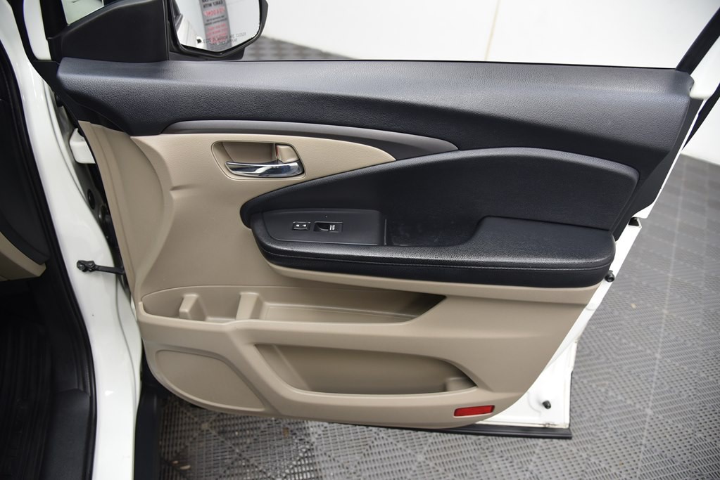 2018 Honda Pilot Image 39