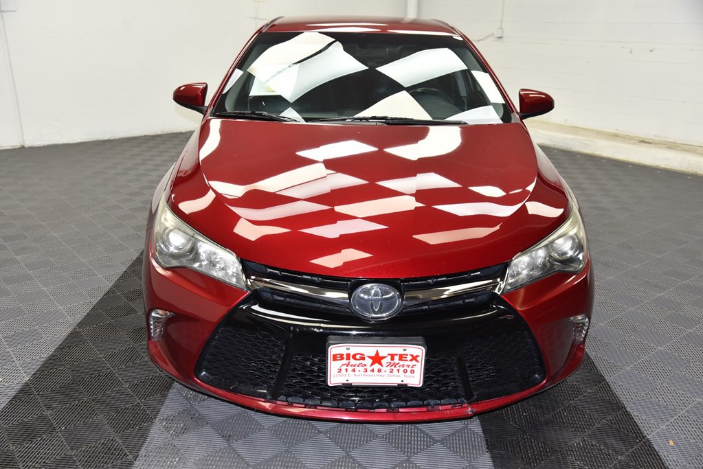 2016 Toyota Camry Image 8