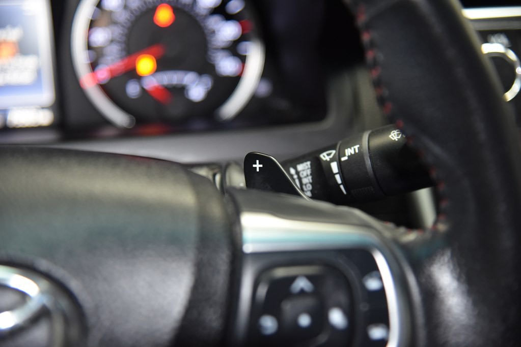 2016 Toyota Camry Image 48