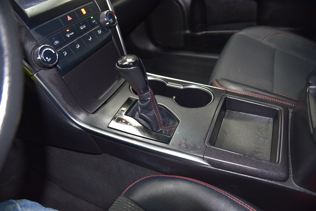 2016 Toyota Camry Image 51