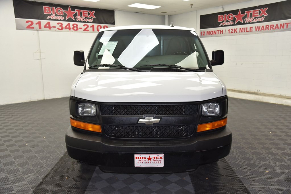 2016 Chevrolet Express Image 7