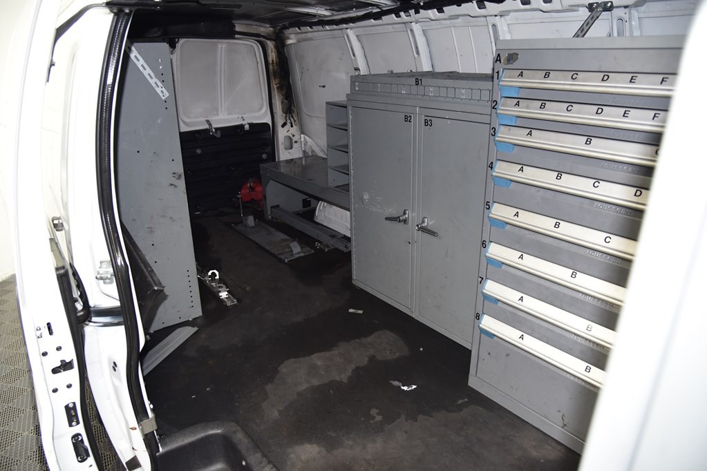 2016 Chevrolet Express Image 15