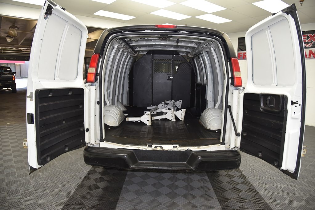 2013 Chevrolet Express Image 11