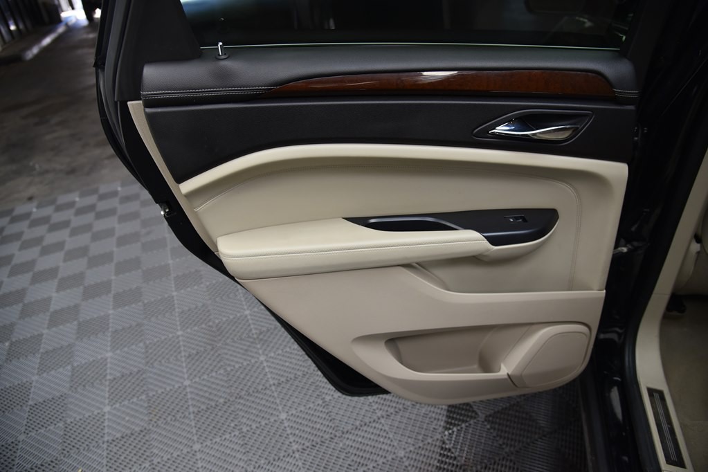 2013 Cadillac SRX Image 24