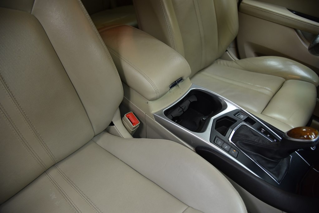 2013 Cadillac SRX Image 32