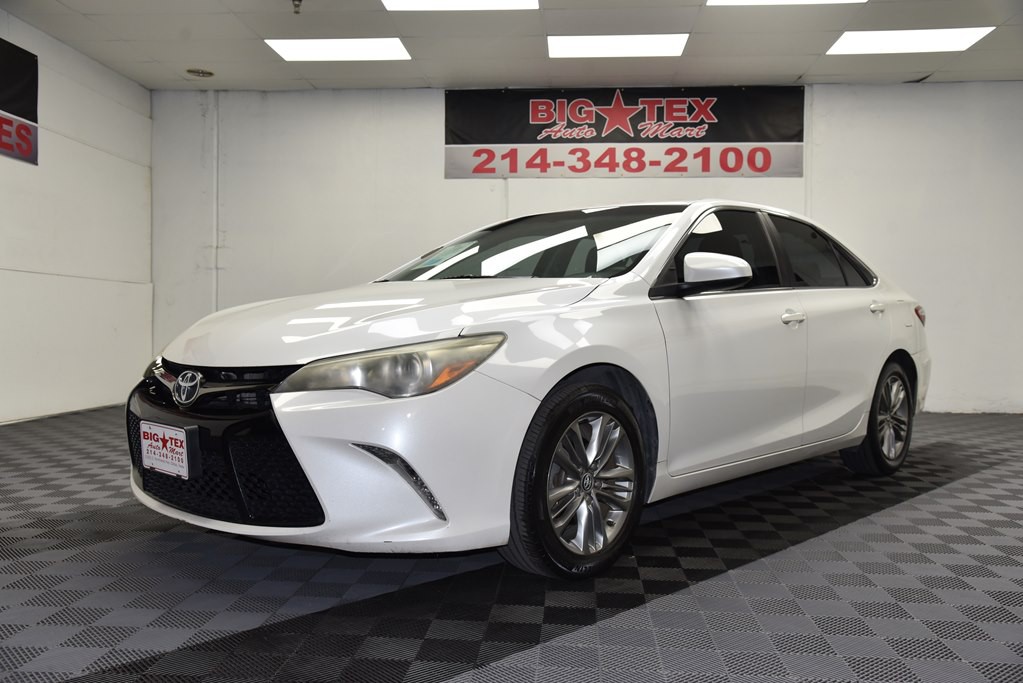 2016 Toyota Camry Image 9