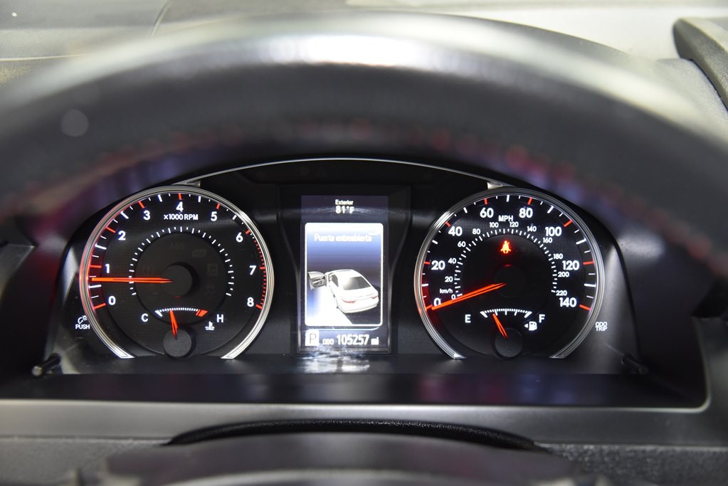 2016 Toyota Camry Image 40