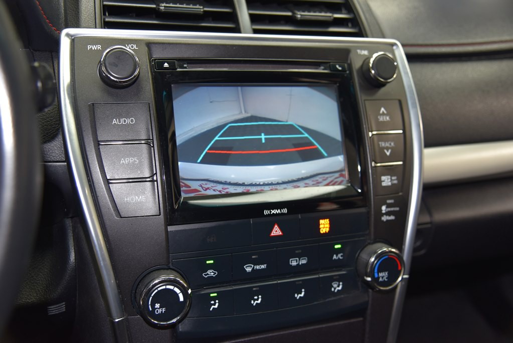 2016 Toyota Camry Image 42