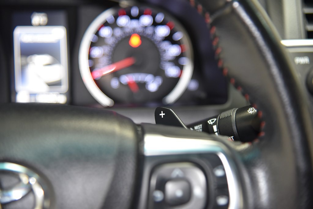 2016 Toyota Camry Image 47