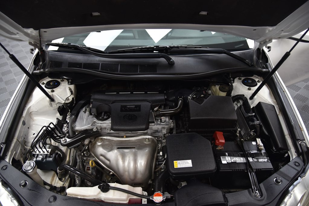 2016 Toyota Camry Image 49