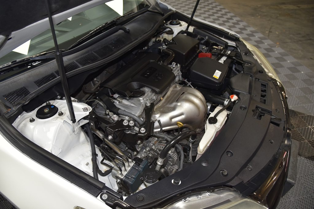 2016 Toyota Camry Image 50