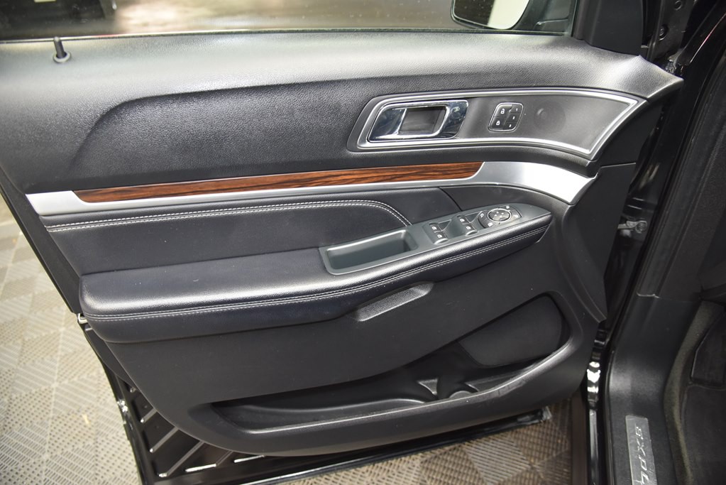 2018 Ford Explorer Image 33