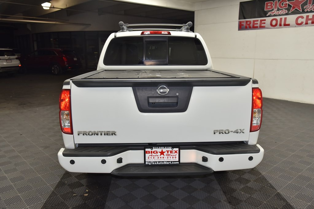 2015 Nissan Frontier Image 6