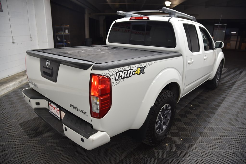 2015 Nissan Frontier Image 8