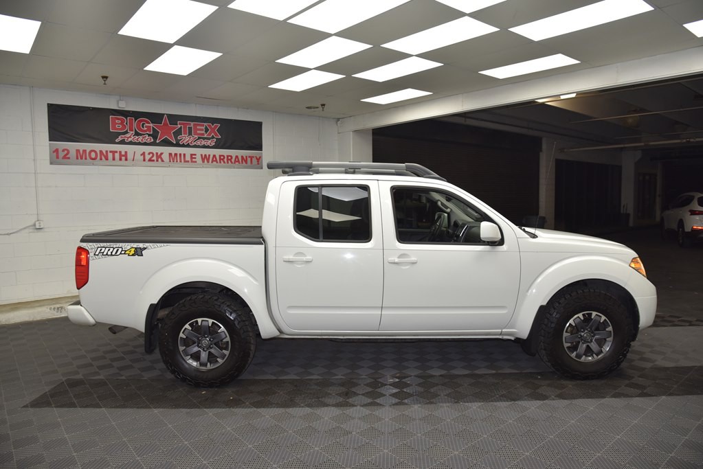 2015 Nissan Frontier Image 11