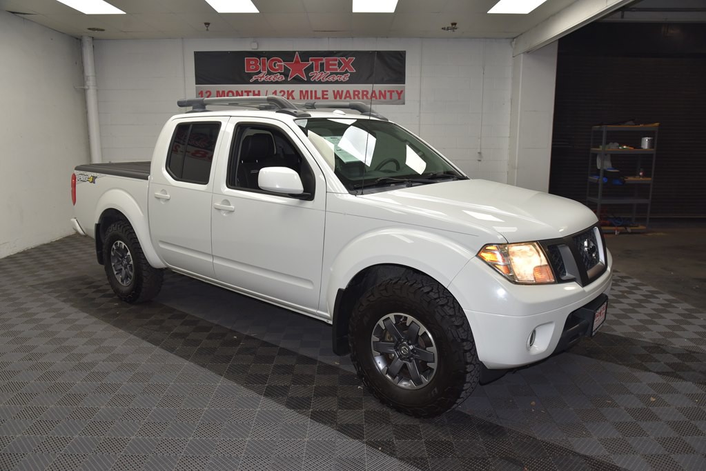 2015 Nissan Frontier Image 12