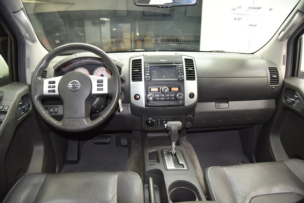 2015 Nissan Frontier Image 28