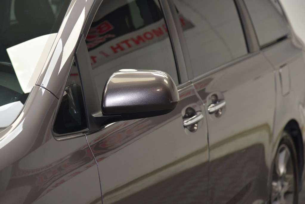 2015 Toyota Sienna Image 9