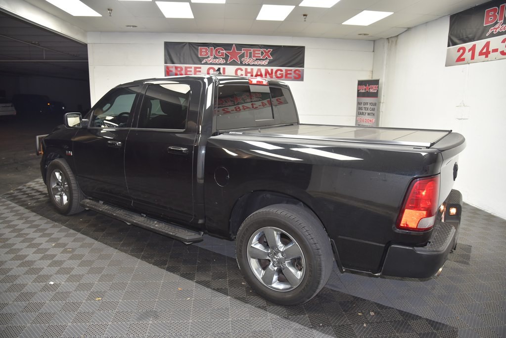 2016 RAM 1500 Image 3