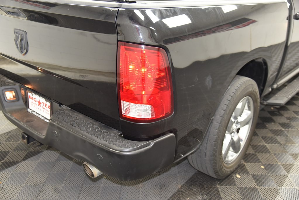 2016 RAM 1500 Image 16